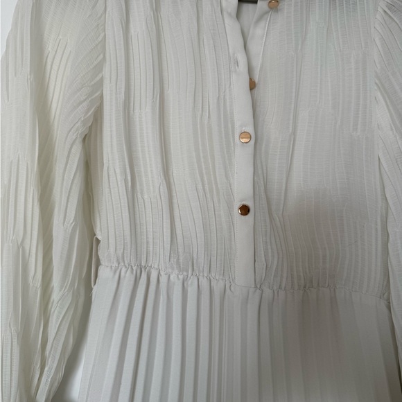 Zara Cream Long Sleeve Pleated Dress - Picture 3 of 4